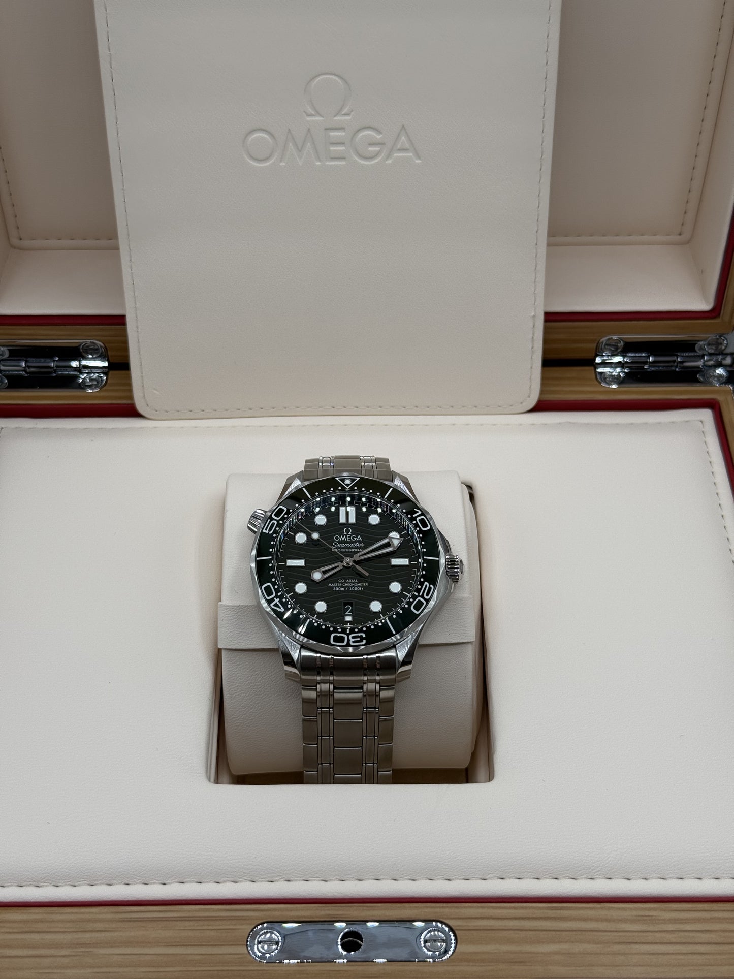 OMEGA SEAMASTER DIVER 300M 210.30.42.20.10.001 ANNO 2024