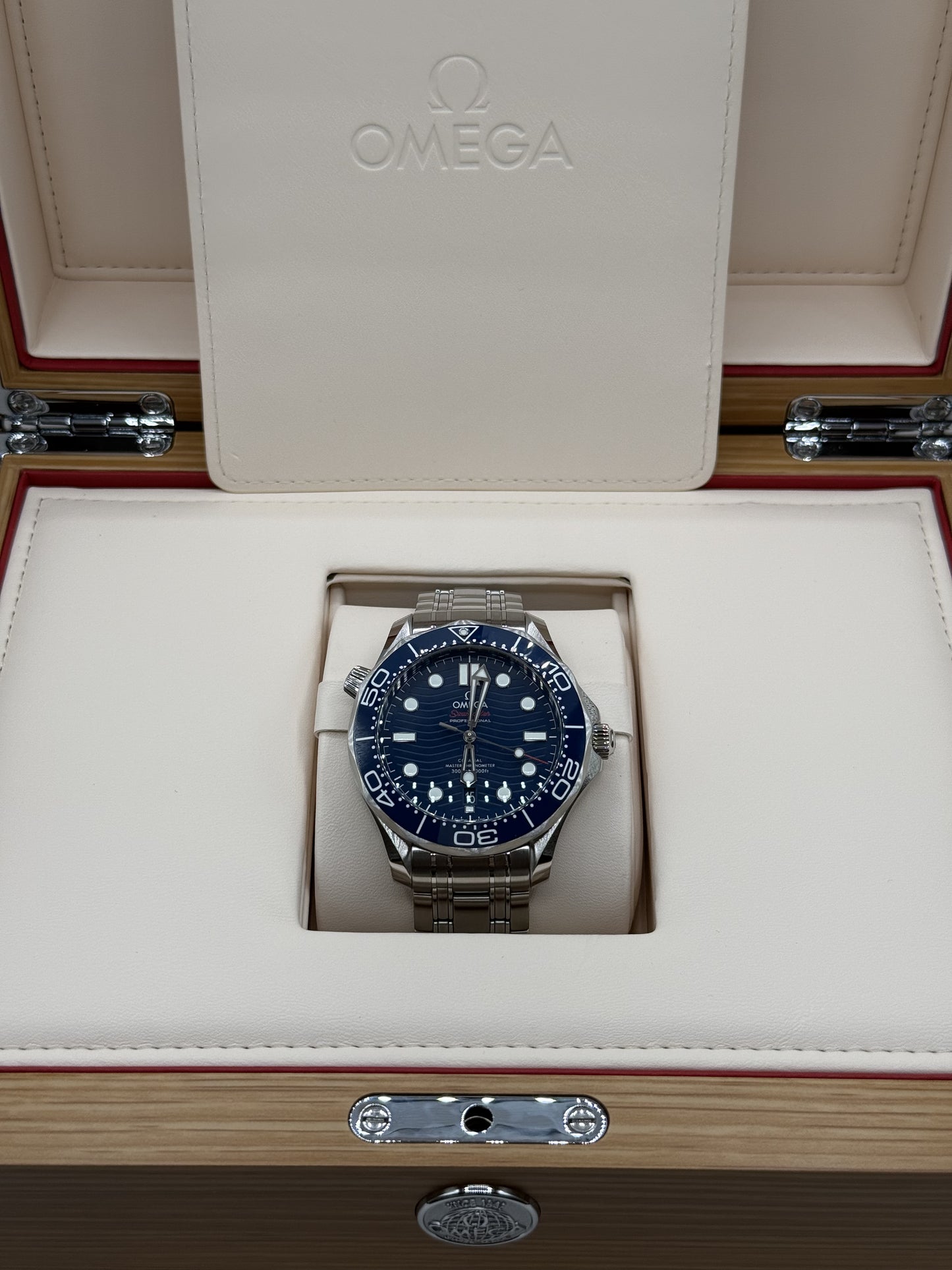 OMEGA SEAMASTER DIVER 300M 210.30.42.20.03.001 ANNO 2024