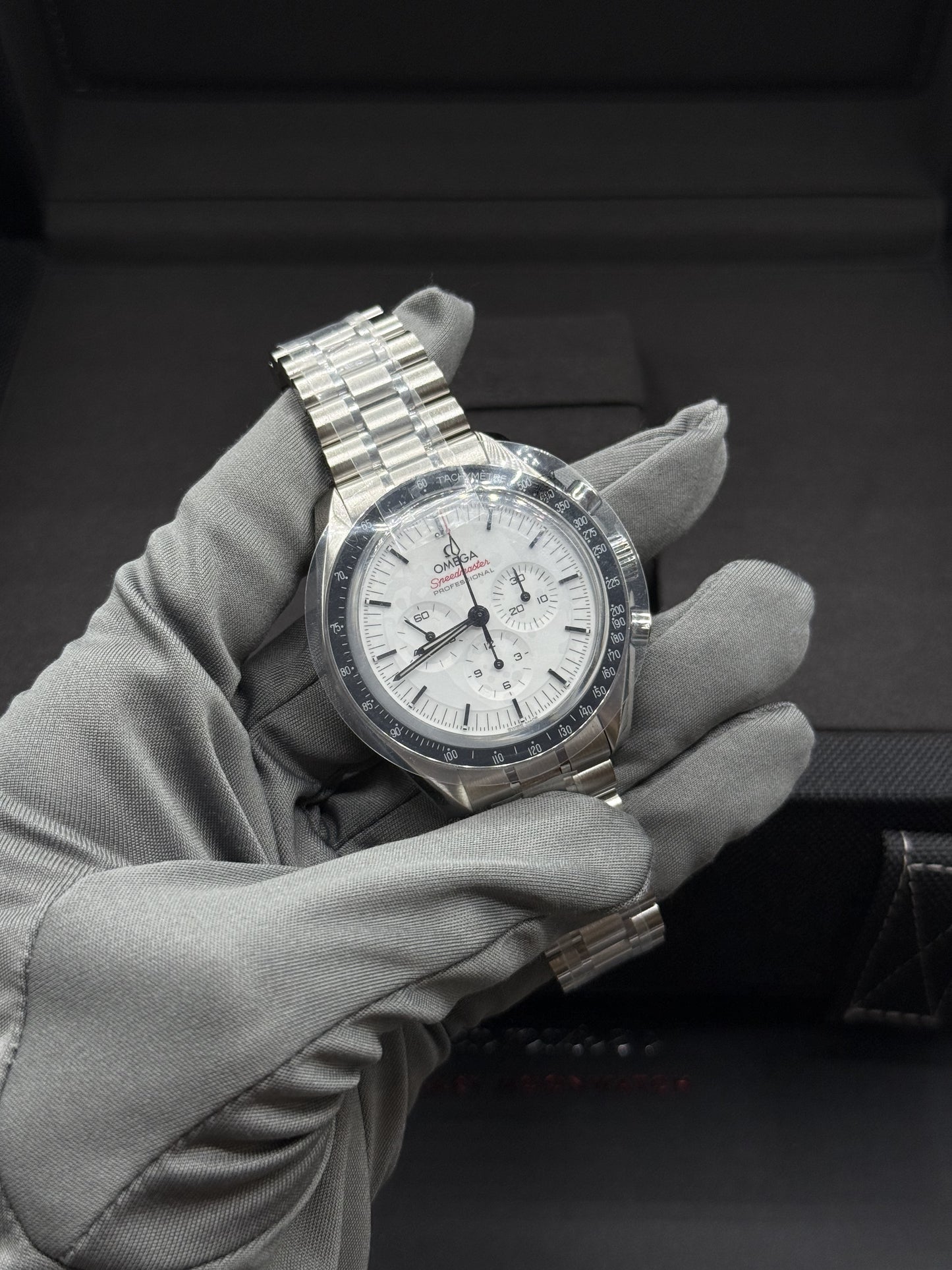 OMEGA SPEEDMASTER MOONWATCH 310.30.42.50.04.001 ANNO 2024