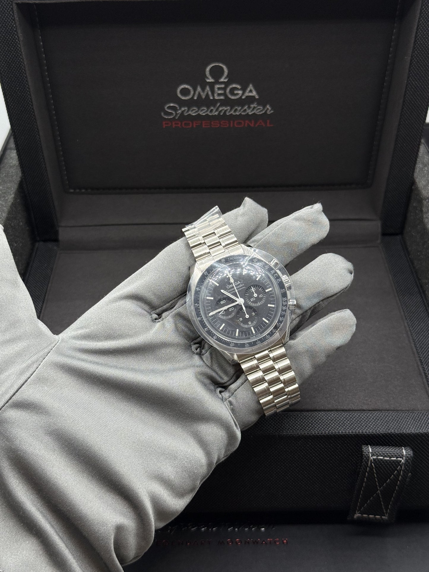 OMEGA SPEEDMASTER MOONWATCH 310.30.42.50.01.001 ANNO 2024