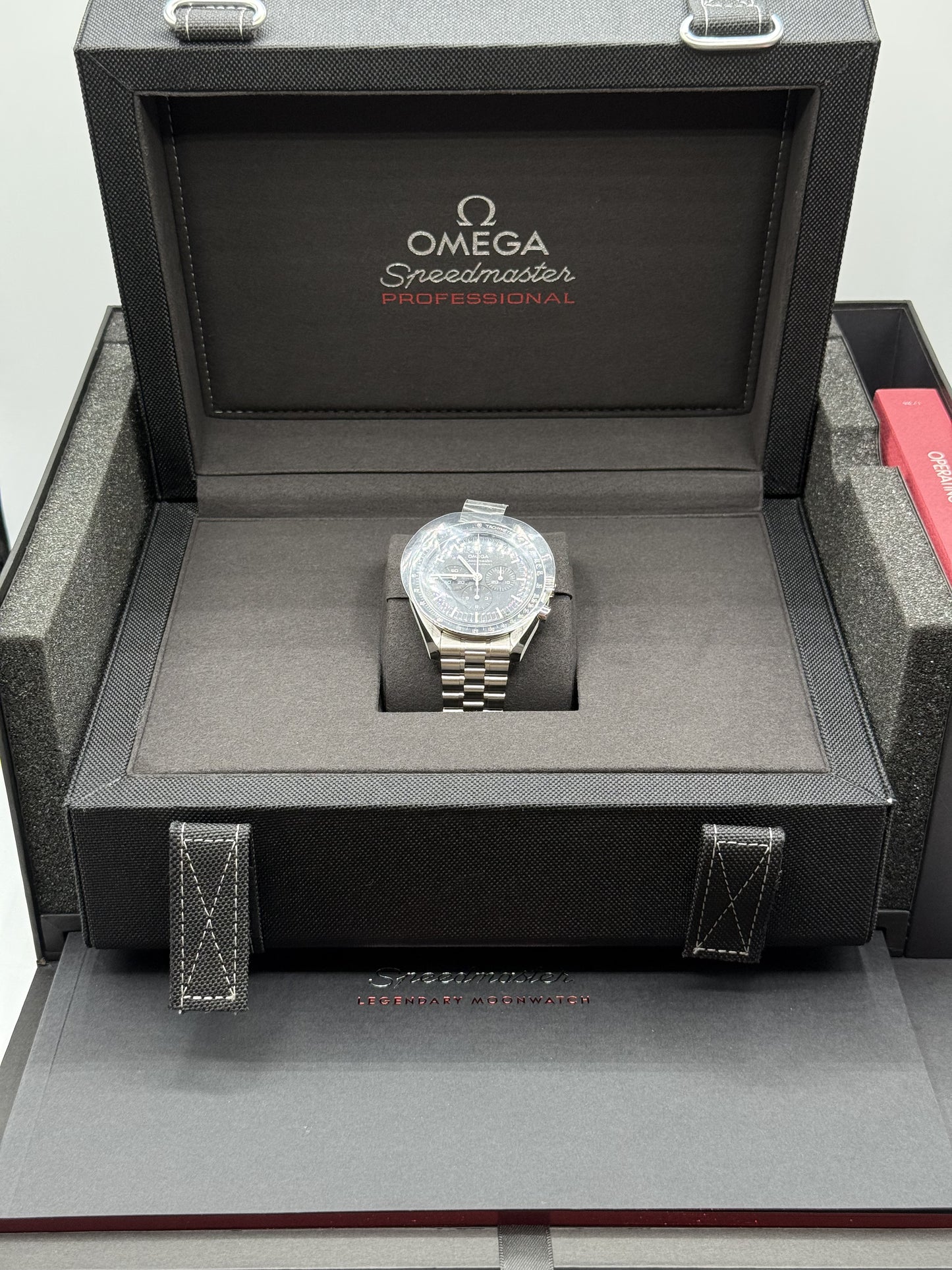 OMEGA SPEEDMASTER MOONWATCH 310.30.42.50.01.001 ANNO 2024