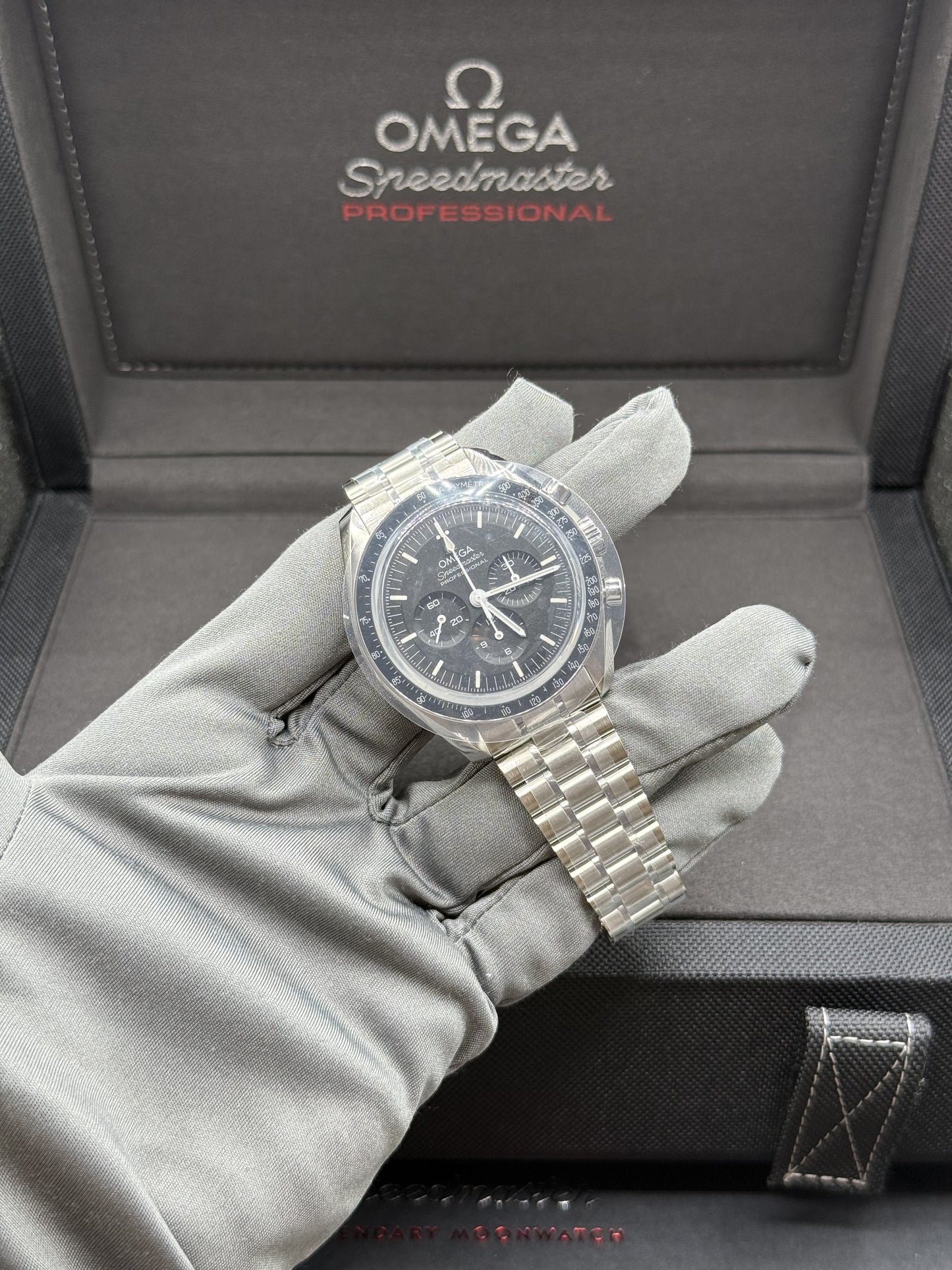 OMEGA SPEEDMASTER MOONWATCH 310.30.42.50.01.002 ANNO 2024